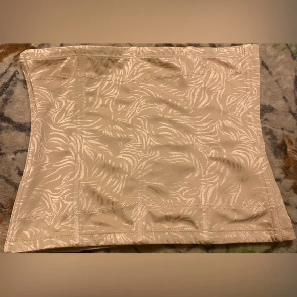 Maidenform shapewear - Picture 2 of 6